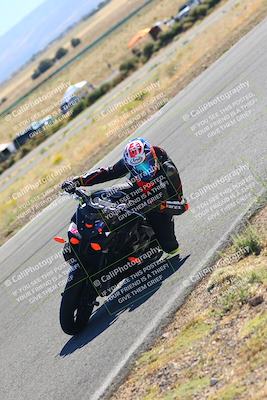 media/Oct-15-2023-TrackXperience (Sun) [[85198ff50b]]/Group 2/session 4 turn 3/